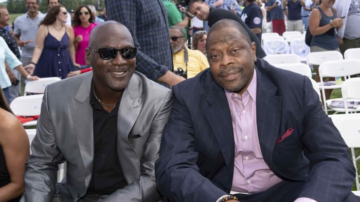 Michael-Jordan-and-Patrick-Ewing